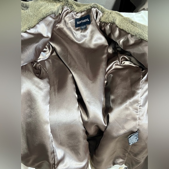BERNARDO Taupe‎ faux fur Teddy jacket size L. - Picture 10 of 15
